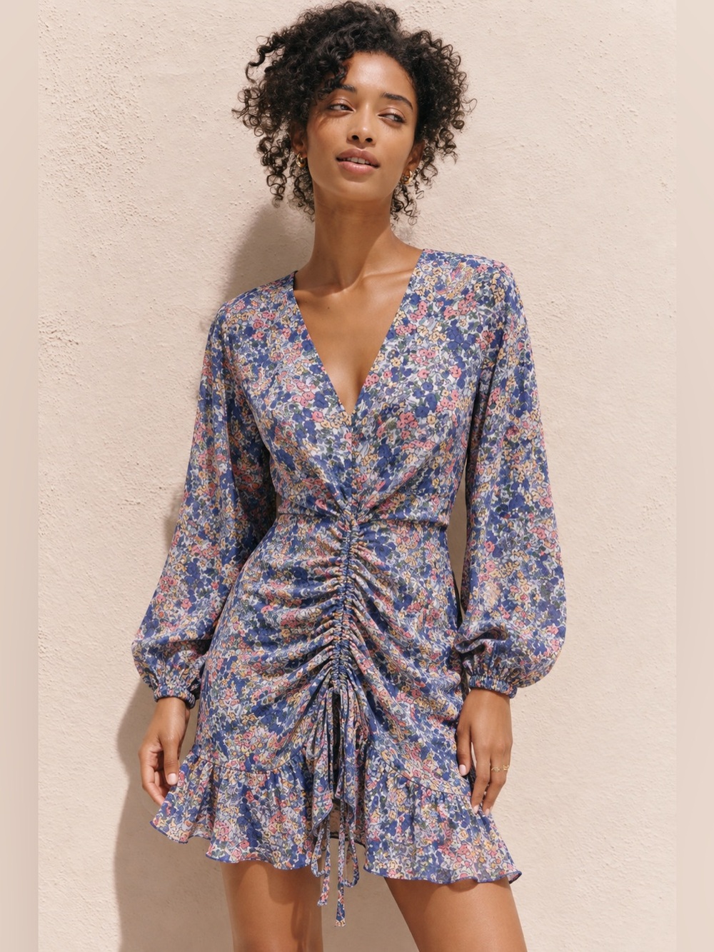 💙🌸 Zara Blue Floral Ruched Mini Dress – Size Medium 🌸💙